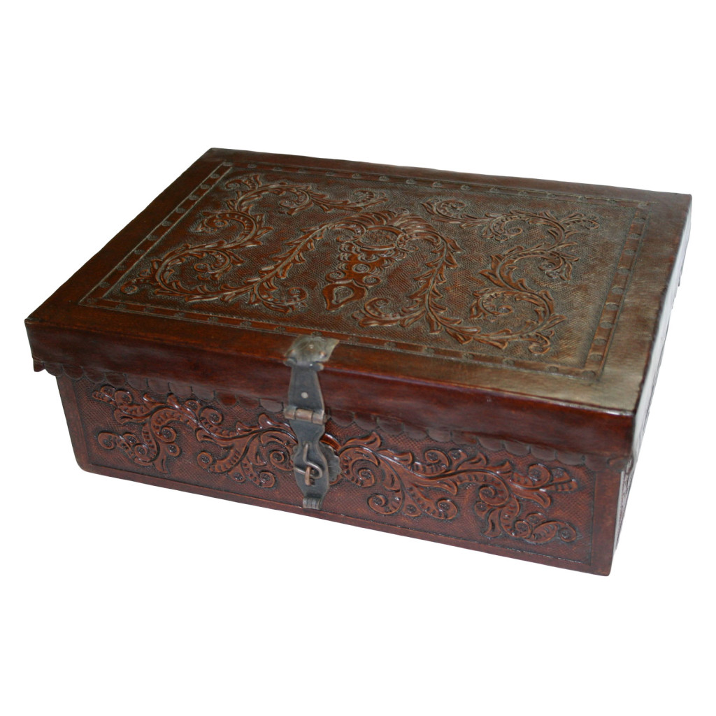 Small Box Flat Top, Colonial, Antique Brown - New World Trading